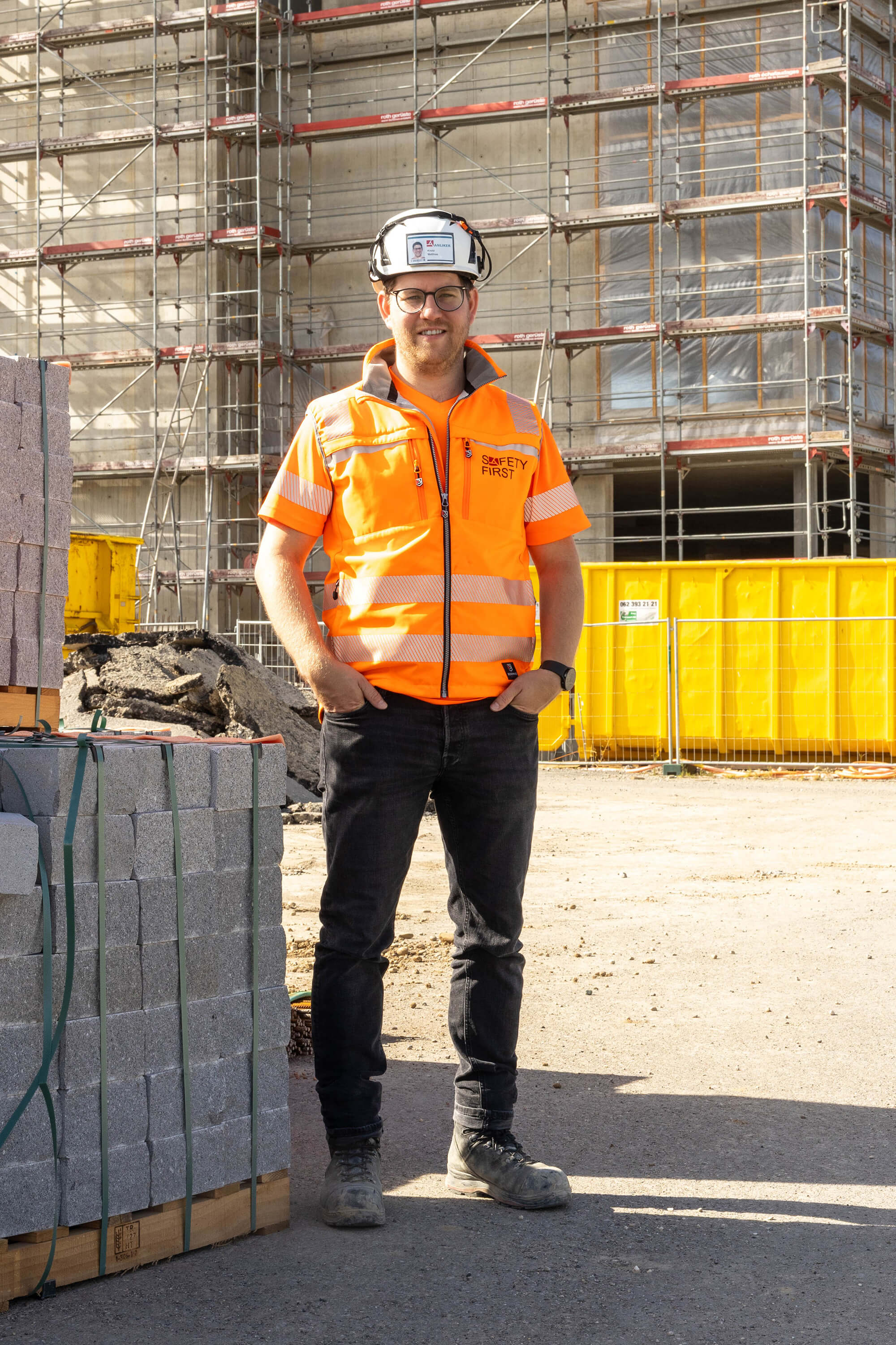 Matthias Knotz Baustelle.jpg Matthias%20Knotz%20Baustelle_0.jpg